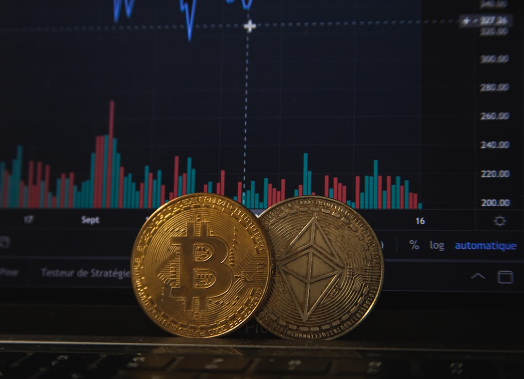 Forex and cryptocurrency trading comparison chart showing market differences for traders